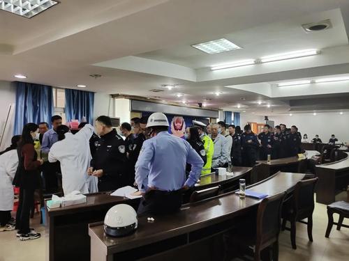 公职人员毛发检测现场